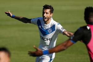 Golazo. El tremendo tiro libre de Ricky que no le alcanzó a Vélez vs. Huracán