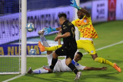Vélez vs Racing. Jugada previa al 1er gol de Racing