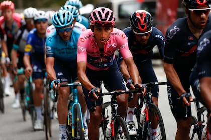 Vencedor del Tour en 2019, Bernal puede, a los 24 años, lograr lo que ningún otro latinoamericano en la historia: un triunfo en la competencia francesa y uno en el Giro de Italia.