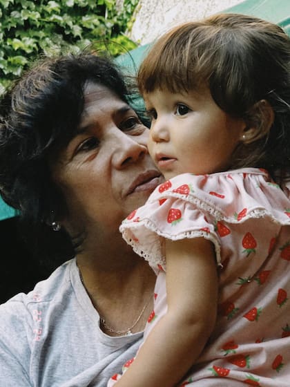 Venezia junto a su abuela materna