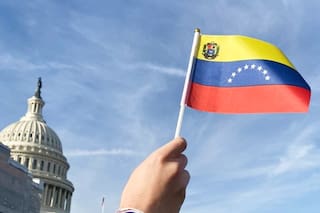 Venezuela aumenta el ingreso mínimo de los trabajadores un 26% a 240 dólares mensuales