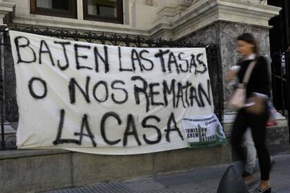 La inflación, devaluación y tasa de interés se dispararon en el último año en Argentina