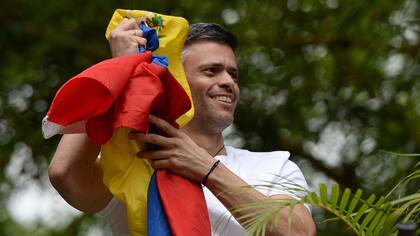 Leopoldo López salió de la cárcel de Ramo Verde para cumplir su condena en su casa