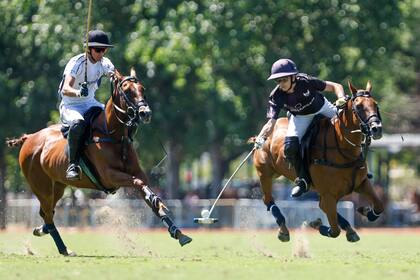 “Veníamos con un sabor amargo después de jugar bien Hurlingham y Tortugas. Estábamos afuera pero queríamos irnos de Palermo con un gustito un poco mejor”, comentó Rufino Bensadón, delantero de La Ensenada.