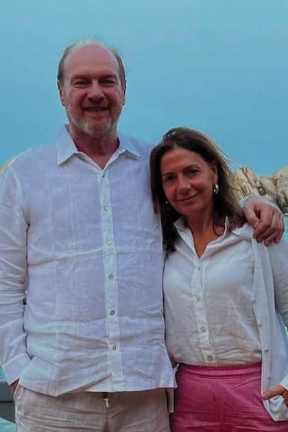 “Venimos de mundos distintos, pero nos unen muchas cosas, en especial, la música”, dice ella sobre su pareja Gustavo Grobocopatel. Además de dedicarse a la música de cámara, el empresario integra Cruz del Sur, un trío que tiene un repertorio folclórico