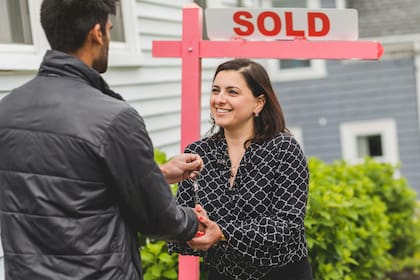 Este es el ingreso que debe tener una persona para comprar una casa en Arizona. Foto: Pexels