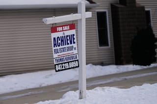 Ventas de viviendas en EEUU subieron en noviembre, pero bajaron respecto a 2024 por precios altos