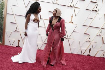 Venus y Serena Williams en la alfombra roja de los Oscar 2022
