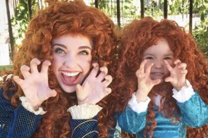 Ver a mamás e hijas vestidas de princesas inspiró a Mooney.