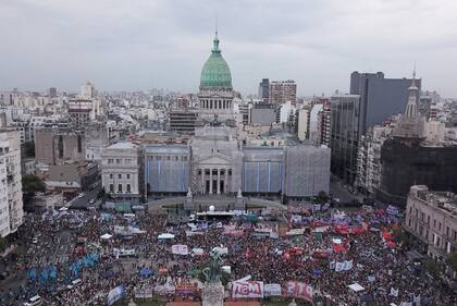 "Verdes" y "celestes" se preparan para el debate en el Congreso