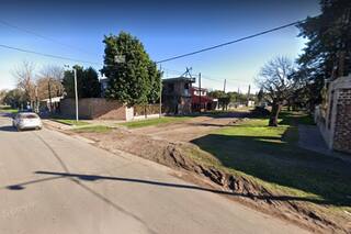 Motochorros acribillaron a un exprefecto en la puerta de su casa, frente a su hijo