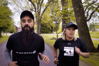 Verónica Bargas y Sebastián Medina en la maratón de Nueva Zelanda