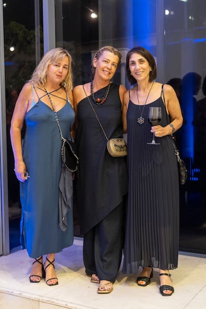 Verónica Chevalier, Isabelle Cuciz y Milena Sahakian.