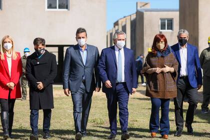 Verónica Magario, Axel Kicillof, Sergio Massa, Alberto Fernández y Cristina Kirchner, en Ensenada