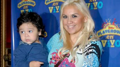 Verónica Ojeda y su hijo