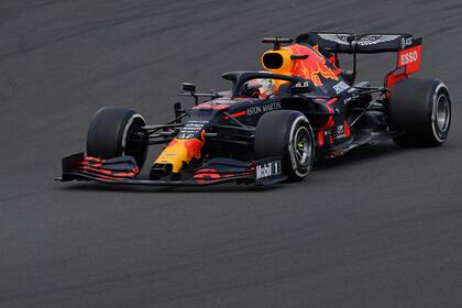 Verstappen no logró sacar provecho de la pinchadura de Hamilton