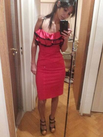 Vestido carísimo que usó sólo una vez, pero que ya no le divierte porque lo ve muy largo. A veces te dan ganas de usar algo con otra onda, aunque tengas una opción lindísima en el placard