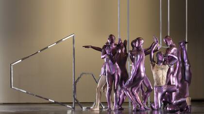 VI Sesión en el Parlamento, escultura y performance, Malba, 2015