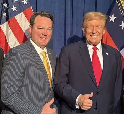 Vicegobernador de Georgia, Burt Jones, promovió un proyecto de ley denominado “DOGE Lite”, cuyo objetivo principal es la revisión periódica de normativas estatales para reducir la burocracia, y que recientemente fue aprobado por el Senado