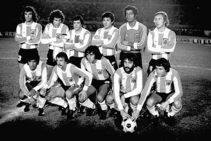 Victor Bottariz, arriba a la izquierda