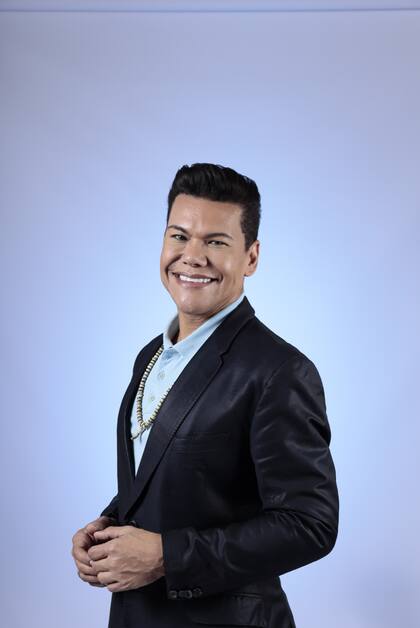 Víctor Florencio, mejor conocido como Niño Prodigio, es uno de los expertos más reconocidos en astrología y curación espiritual en todo el mundo