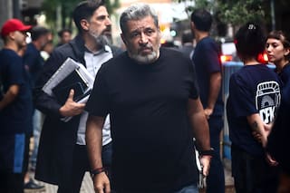 Un proyecto de un legislador cercano a María Eugenia Vidal podría favorecer al peronista Víctor Santa María, el jefe de los porteros