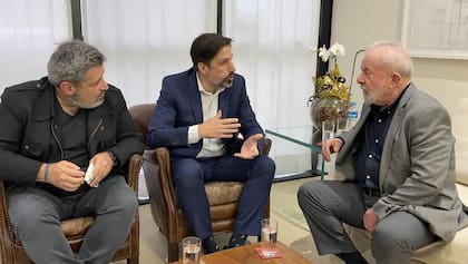 Víctor Santa María y Nicolás Trotta, en un encuentro con Lula Da Silva, en 2021