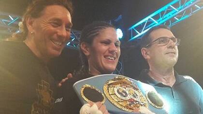 Victoria Bustos retuvo el título mundial FIB