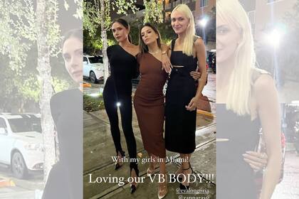Victoria, Eva y Zanna posan en la noche de fiesta en Miami
