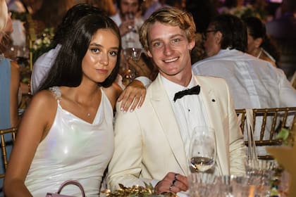 Victoria Federica de Marichalar, sobrina del rey Felipe, compartió mesa con Balthazar Gravier, el hijo de Valeria Mazza, en un evento