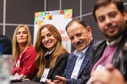 Victoria Tolosa Paz y Ricardo Quintela, esta semana en una gira por Corrientes y Chaco