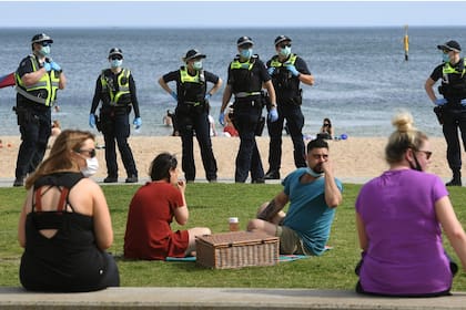 Las playas, los bares y los hoteles cerrarán sus puertas y solo se permitirán los desplazamientos necesarios