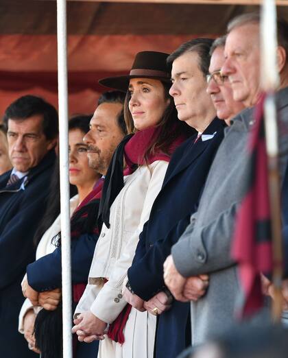 Victoria Villarruel con gobernadores en un viaje a Salta para un homenaje a Güemes