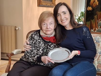 Victoria Villarruel visitó a María Estela Martínez de Perón, expresidenta de la Nación entre 1974 y 1976