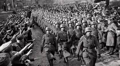 Victoriosa entrada de las tropas nazis en Polonia en 1939