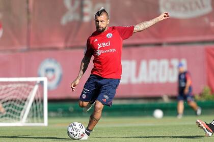 Vidal se entrena con la indumentaria de la selección de Chile, en una imagen de septiembre 2023