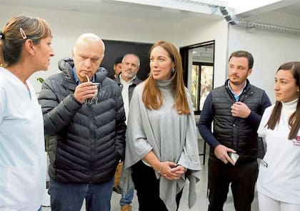 Vidal y Grindetti recorrieron ayer centros de salud en Lanús