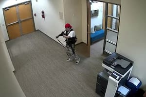 Hiperconectados, nihilistas y encandilados por la violencia: así es el perfil del nuevo tirador masivo