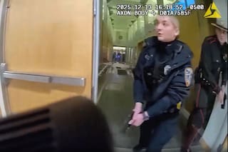 Videos muestran respuesta policial a tiroteo en Universidad de Brown