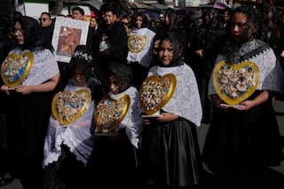 Viernes Santo lleva la devoción de feligreses a las calles de América Latina