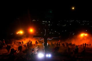 Viernes Santo, protestas en Venezuela y otras fotos destacadas de América Latina y el Caribe
