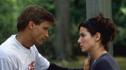 Viggo Mortensen y Sandra Bullock en 28 días