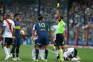 Exceso de polémicas: una mala tarea de Vigliano en el superclásico Boca-River