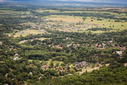 Villa General Belgrano desde el cerro La Virgen.