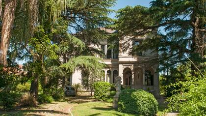 Villa Grampa, en Suárez y José María Paz, Temperley