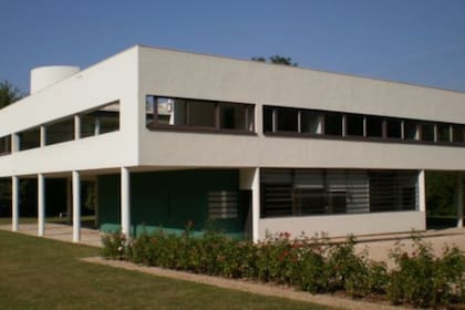 Villa Savoye, en las afueras de París, Francia