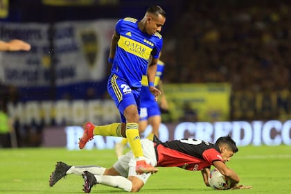 Villa, una de las figuras de Boca ante Colón
