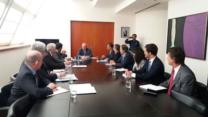 Villagra, ayer, con la misión de Bolivia