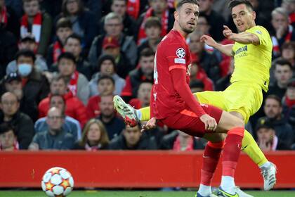 Villarreal jugó a resistir y Giovani Lo Celso tuvo escasa presencia ofensiva en la derrota con Liverpool