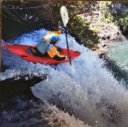 Vincent descubrió América del Sur con su kayak, navegando los ríos de Chile